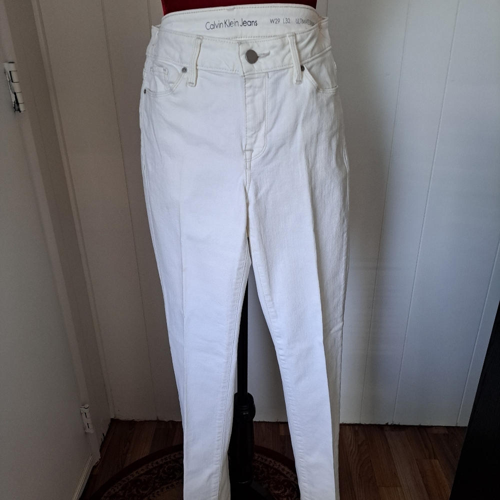 JEANS - Picture 2 of 5